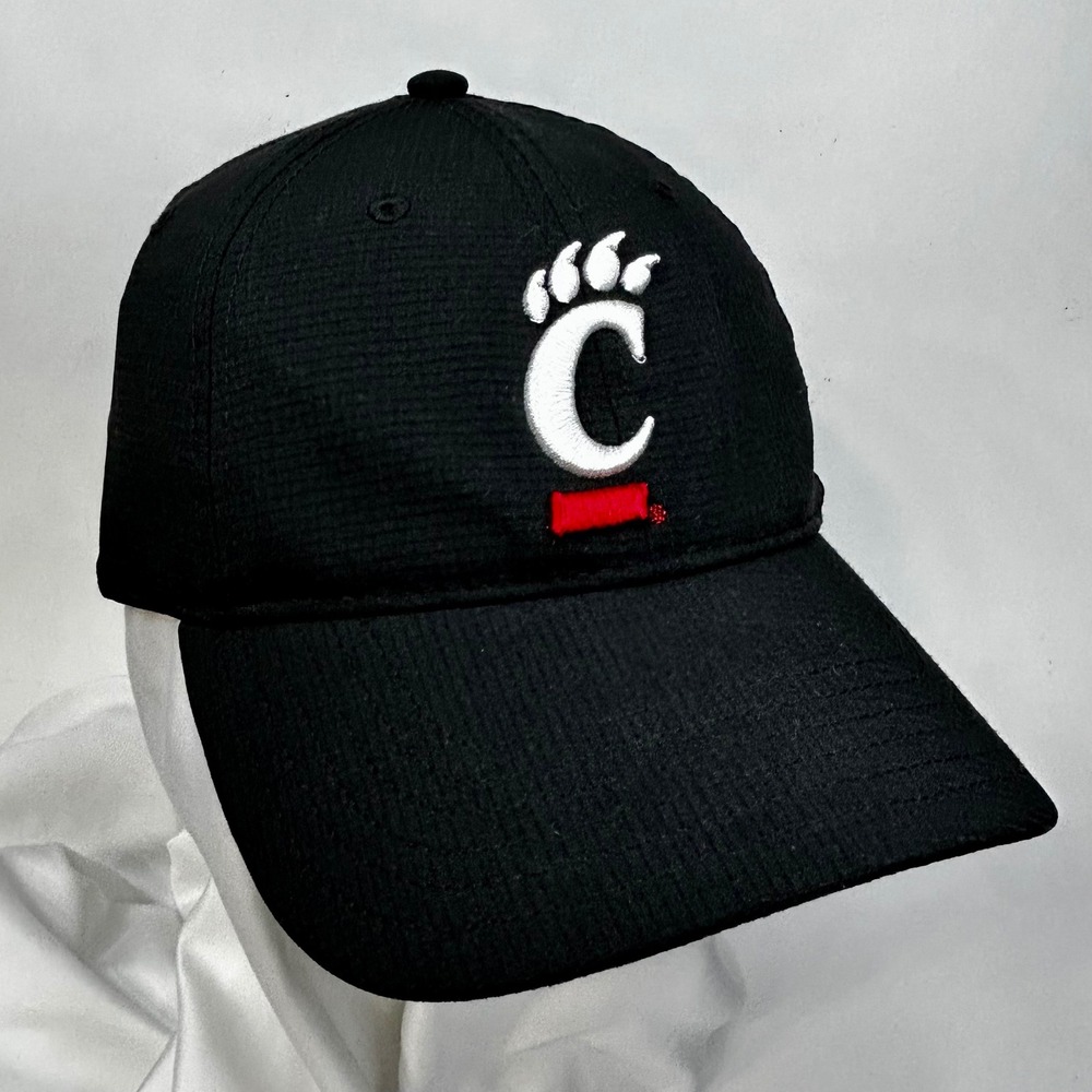 CINCINNATI BEARCATS Baseball Hat 2019 Mens LG/XL Black Stretch Fit Cap UC1900